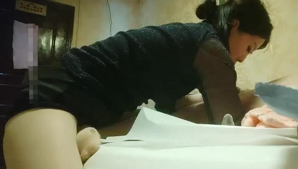 [主播探花] 2021-05-05 伟哥寻欢05-05会所打手枪口暴