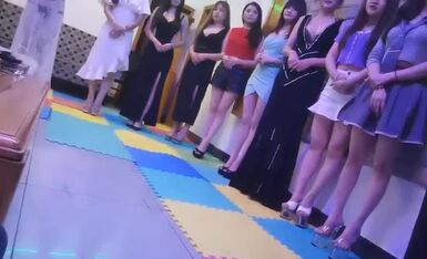 [主播探花] 2021-05-15 你的老表05-15会所选妃直播