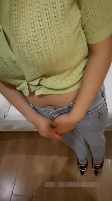 [主播探花] 2021-04-25 勾搭宾馆小卖部女员工