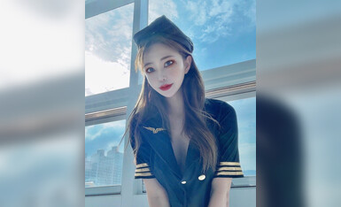 超顶推特极品网红脸反差婊翘臀长腿QUEENSEOA啪啪福利.再美的女人也是沦为男人胯下的玩物