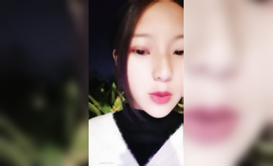 甄漂亮 學妹勾引保安大爺野戰 多場合集 (9)