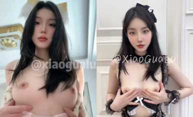 新晉無敵反差福利姬~推特19歲極品花季美少女【小瓜陸】露臉私拍~乳夾狗鏈道具紫薇調教自己相當炸裂（1）