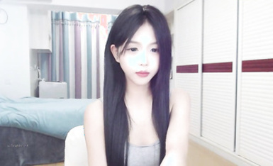 校花級別【hk_xiaoxiao】清純女神露奶露逼戀愛 (4)