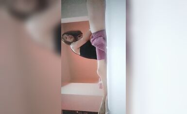 专业进击足疗店 漂亮小少妇温柔体贴 白嫩双腿岔开 黑森林水汪汪 花式啪啪角度专业