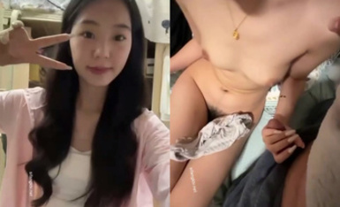 超極品御姐大尺度性愛被爆，生活照妥妥的女神風，高冷可愛純欲，私下卻十分反差，愛吃雞吧愛吃精