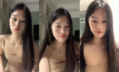 半糖【露儿妹妹】校花级可爱女神：超美身材展示凸点，制服扒衣露奶，翘臀诱惑（2）