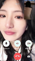 渣男和女友视频，让女友看他操别的女人，女友都看哭了