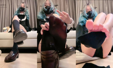 芃芃大人 雙馬尾 小惡魔 黑襪 裸足 小皮鞋