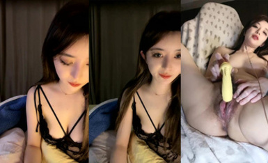 有著神級顏值，笑起來真的很像楊冪【棉棉熊】尺度全開，瘋狂抽插騷穴，白漿直流，衛生間現場尿尿 (2)