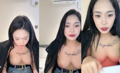 灬超級漂亮！【燦爛冬瓜】極品學妹~道具摳穴自慰~雙女御姐~全裸騷舞~爽死了~! (20)