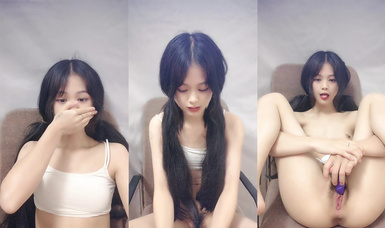 蘿莉嫩妹裸舞大秀 【小易的so啵啵】無套草逼 跳蛋自慰 (3)