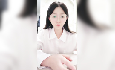 2024年12月新人學生妹【小肉肉】，一股清流，眼鏡反差嫩妹，讓人眼前一亮，初戀風純欲臉大尺度全脫！ (7)