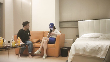 健身大奶小姐姐 你好高嚇得我了 啊用點力操我 模特身材大長腿弓著背吃雞 大肥臀鮑魚粉嫩