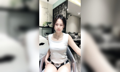 2025年4月最新頂級御姐【開心話梅】極品小少婦，黑絲情趣裝，粉穴已經一片泥濘，高顏值尤物必看 (20)