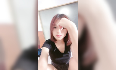 高顏值粉穴，陰毛稀疏年輕漂亮的反差女大，被無套爆操，叫聲淫盪 (3)