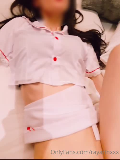 这是一段恋爱初期的视频，但现在看到了很多第一人称角