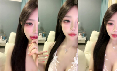 黛詩詩_人間尤物！魔鬼身材，噴血誘惑跳蛋自慰，淫水超多 (4)