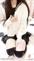 網紅極品白虎福利姬【初戀小安】cos自慰 (18)