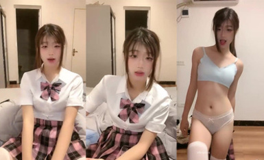 【佳佳不吃大】極品少女！青春期叛逆美少女大尺度裸舞秀_2