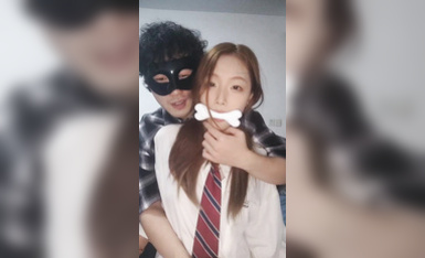 19歲極品小母狗，身材超棒，被猥瑣男調教蹂躪，各種道具齊上陣，高潮嬌喘不斷 (25)