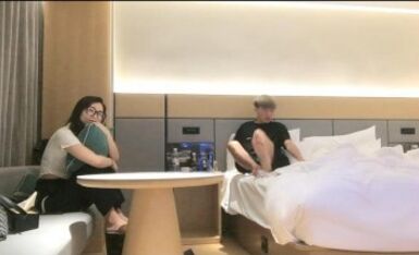 杏吧 - 最近泡良成果，清纯大三学妹，酒店啪啪尽情享用良家诱人胴体